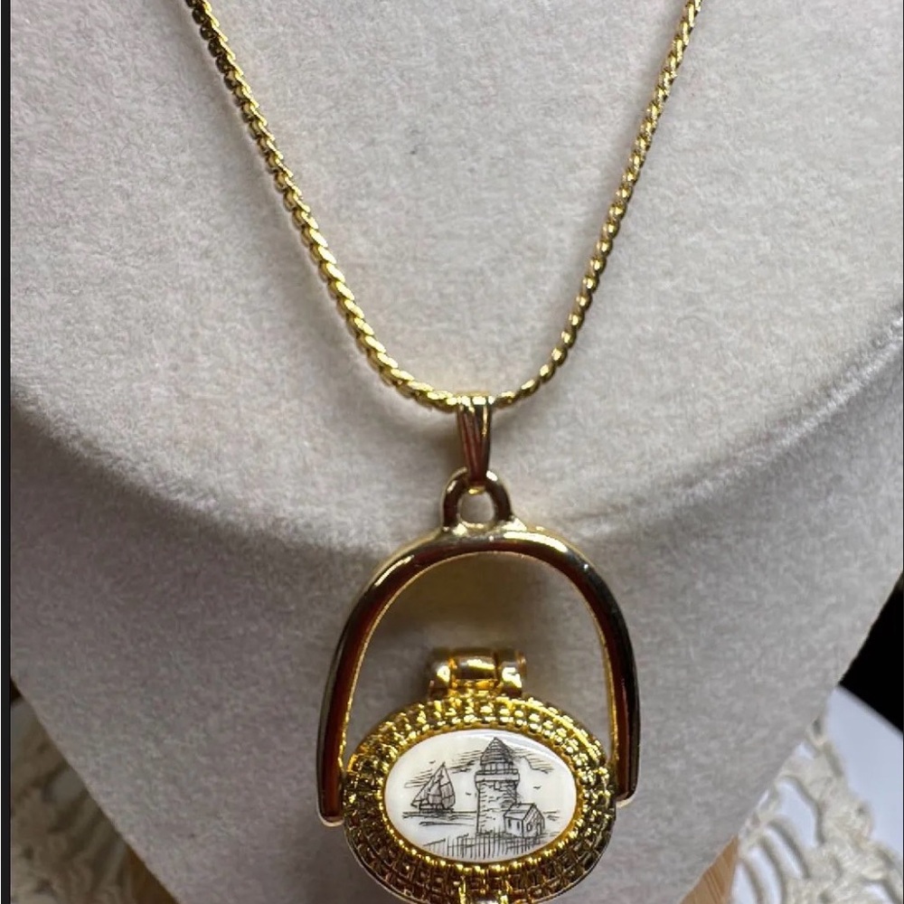 Vintage Nantucket Lightship Basket Pendant Gold Tone 1993
